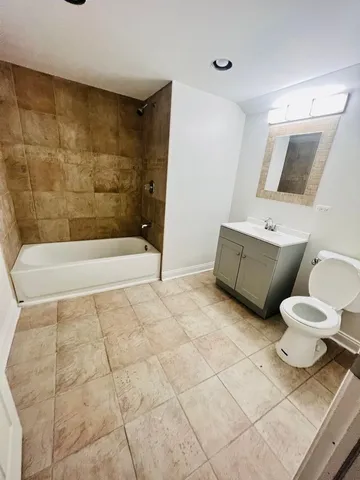 $2,800 | 7433 South Perry Avenue, Chicago, IL 60621