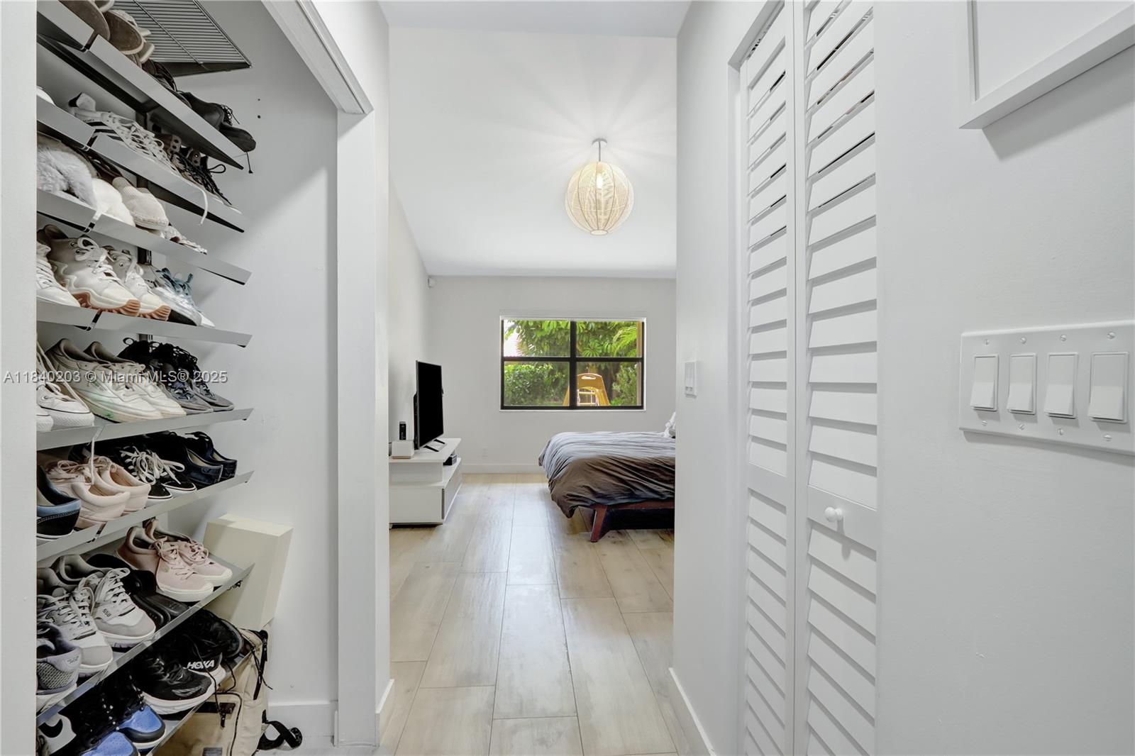 23273 Water Circle Boca Raton, FL 33486 - Photo 15 of 33