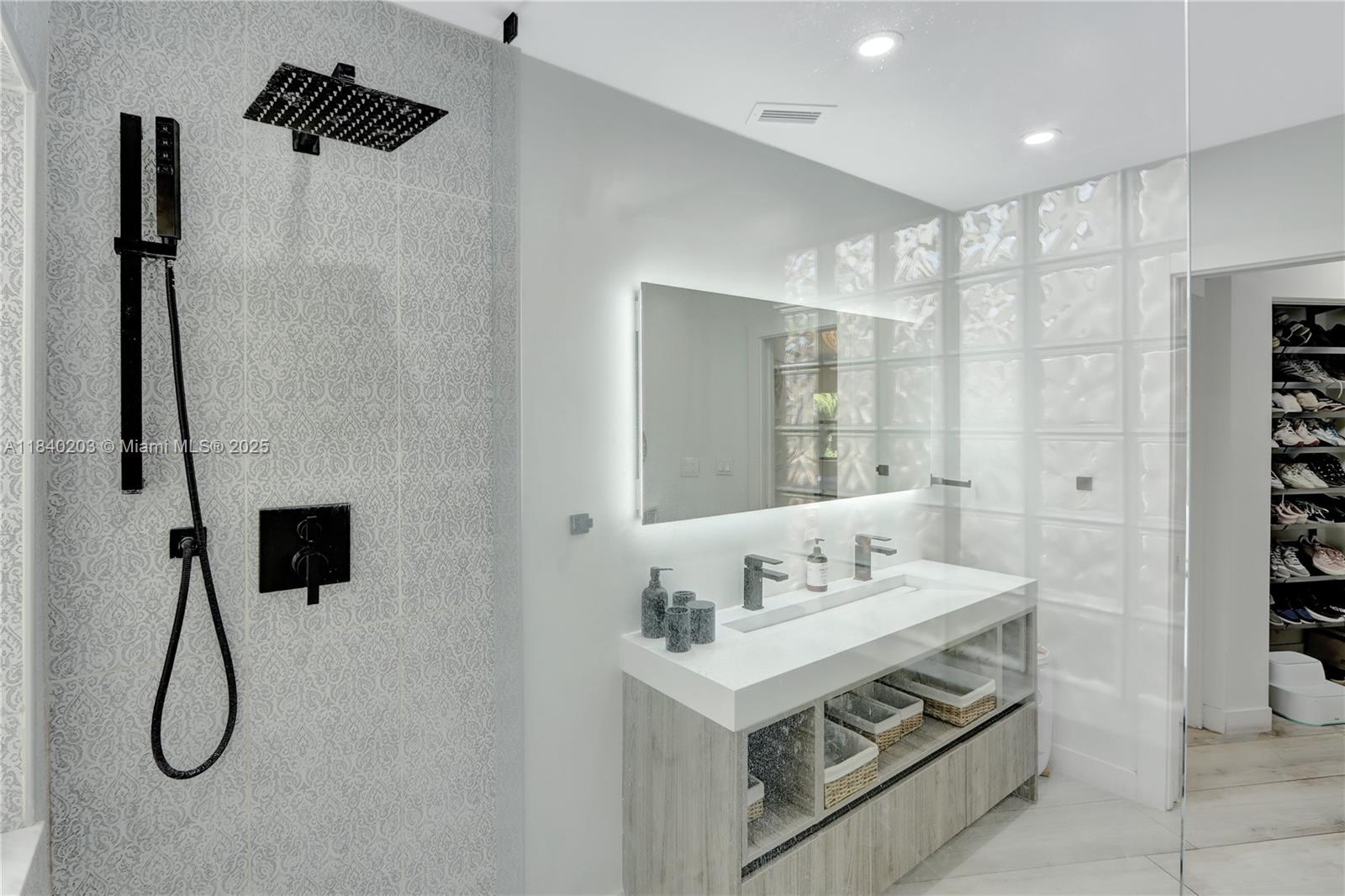 23273 Water Circle Boca Raton, FL 33486 - Photo 19 of 33