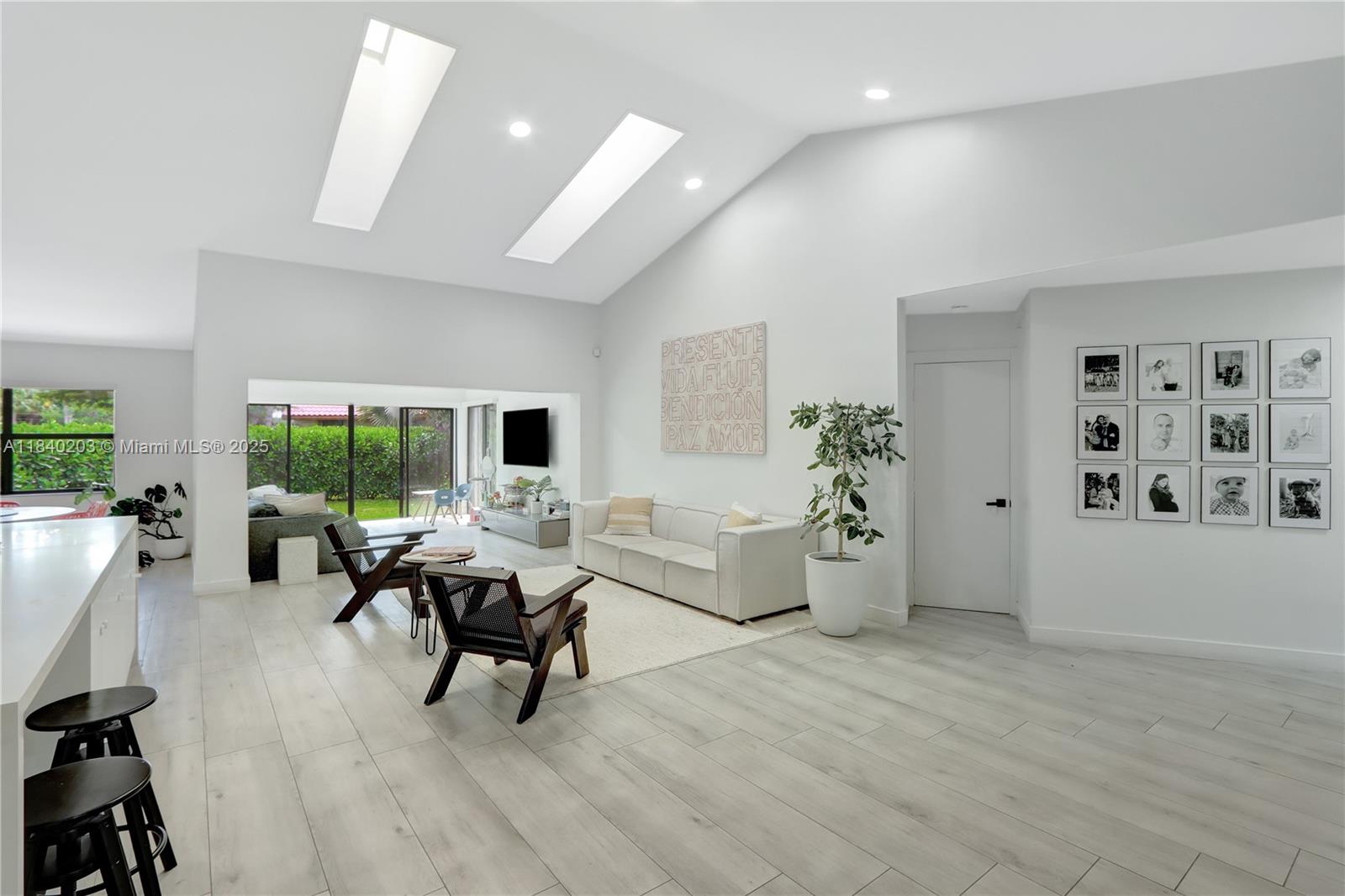 23273 Water Circle Boca Raton, FL 33486 - Photo 5 of 33