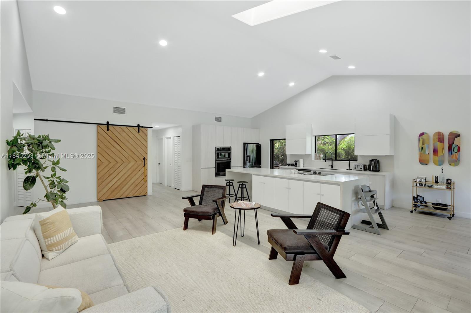 23273 Water Circle Boca Raton, FL 33486 - Photo 6 of 33