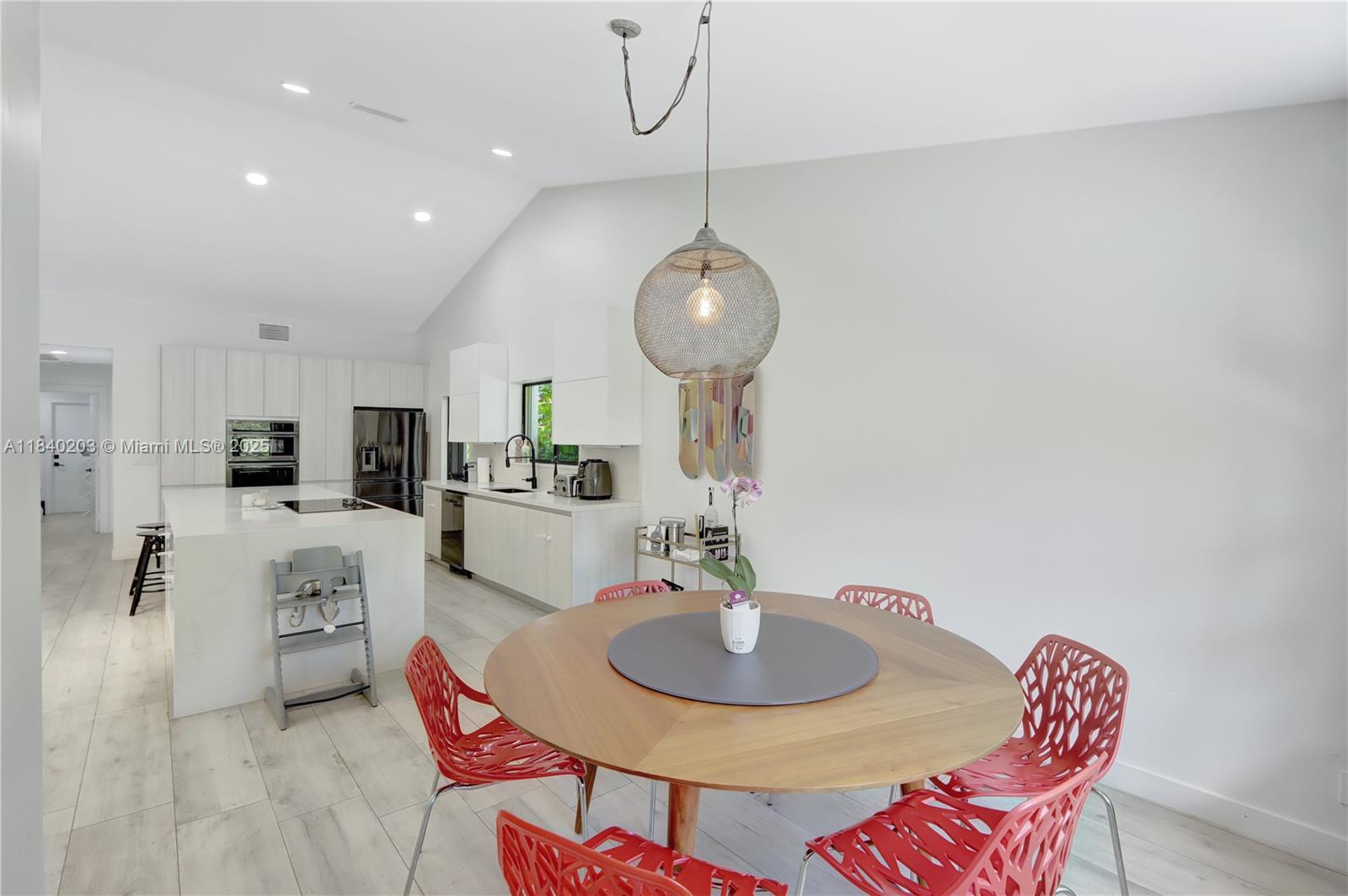 23273 Water Circle Boca Raton, FL 33486 - Photo 7 of 33