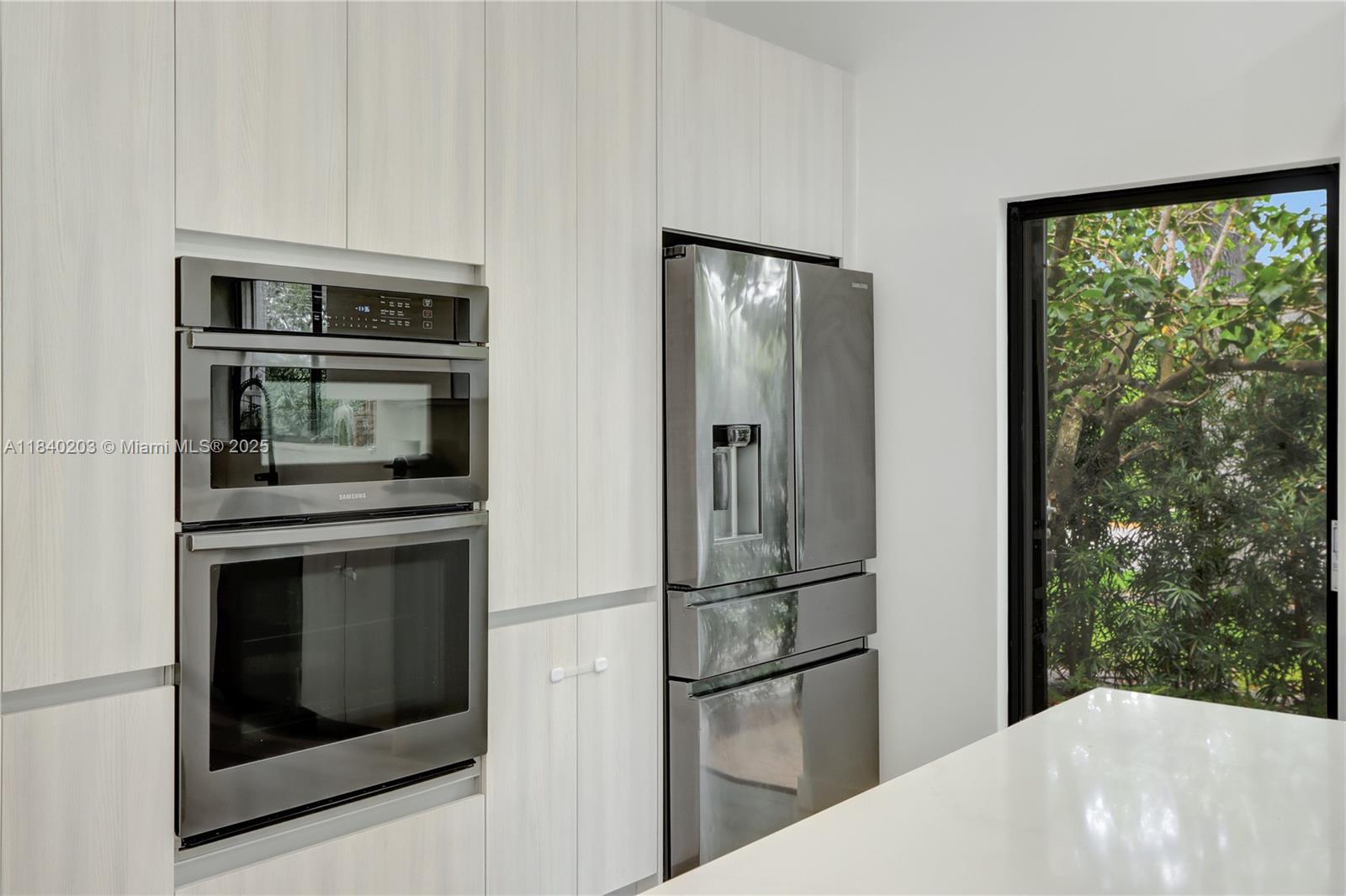 23273 Water Circle Boca Raton, FL 33486 - Photo 10 of 33