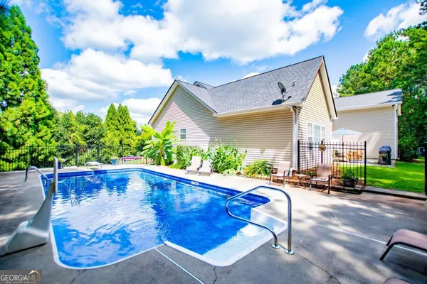 $474,900 | 104 Hidden Lake Drive, Bremen, GA 30110