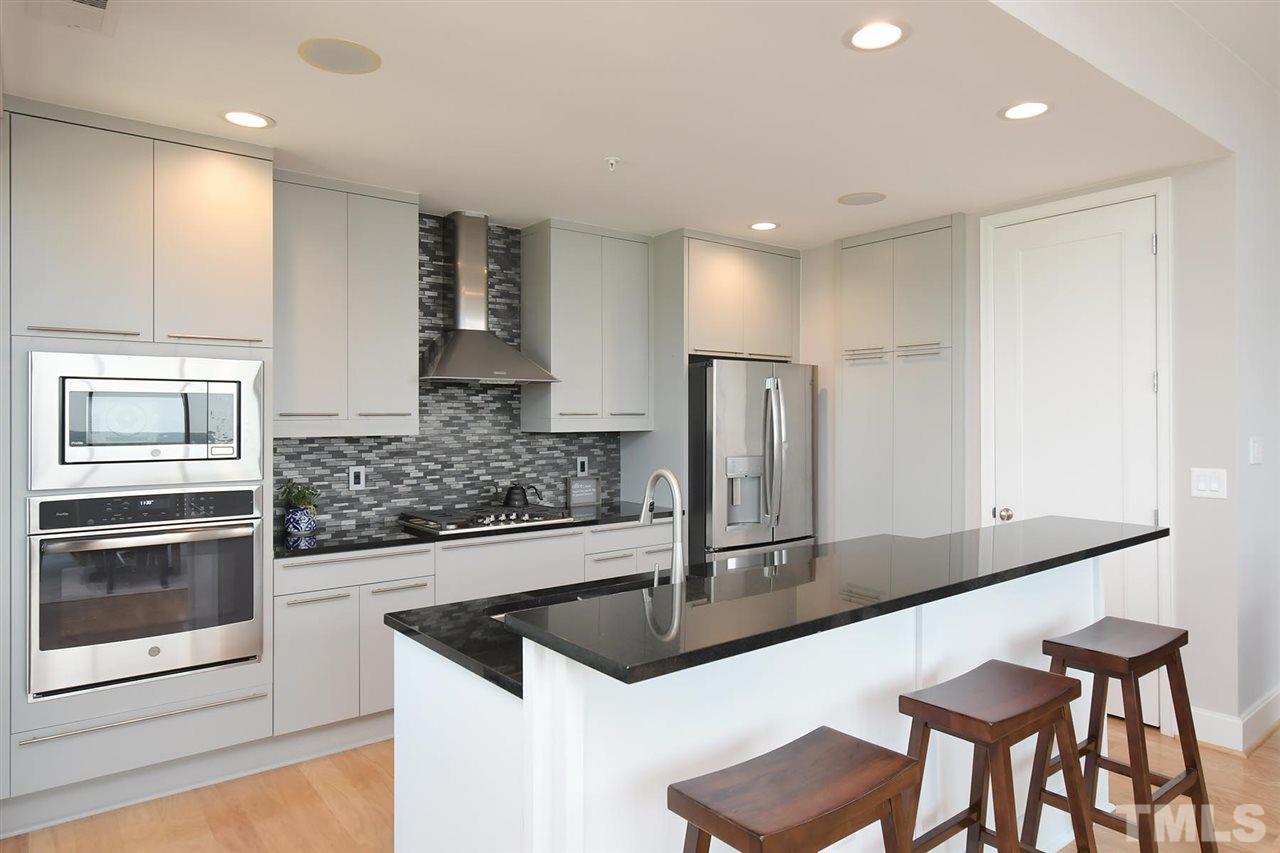 323 West Jones Street, Unit 1075 Raleigh, NC 27603 - Photo 11 of 30 Gallery Image 11