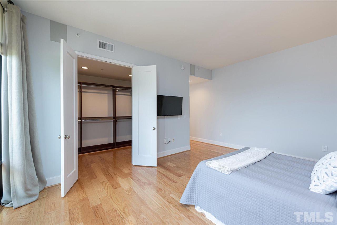323 West Jones Street, Unit 1075 Raleigh, NC 27603 - Photo 15 of 30 Gallery Image 15