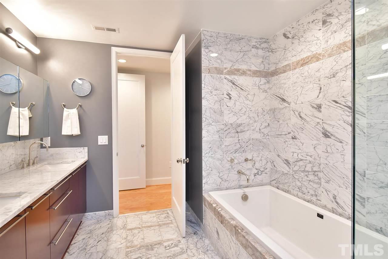 323 West Jones Street, Unit 1075 Raleigh, NC 27603 - Photo 18 of 30 Gallery Image 18