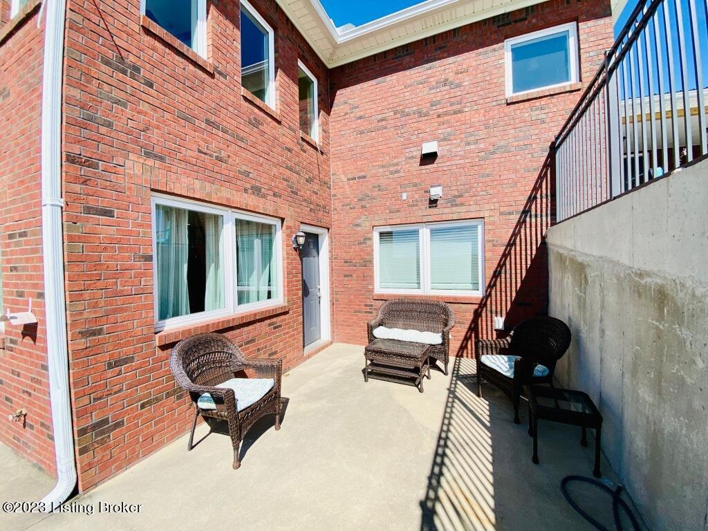 2309 Booker Road Springfield, KY 40069 - Photo 40 of 53 Outside seating