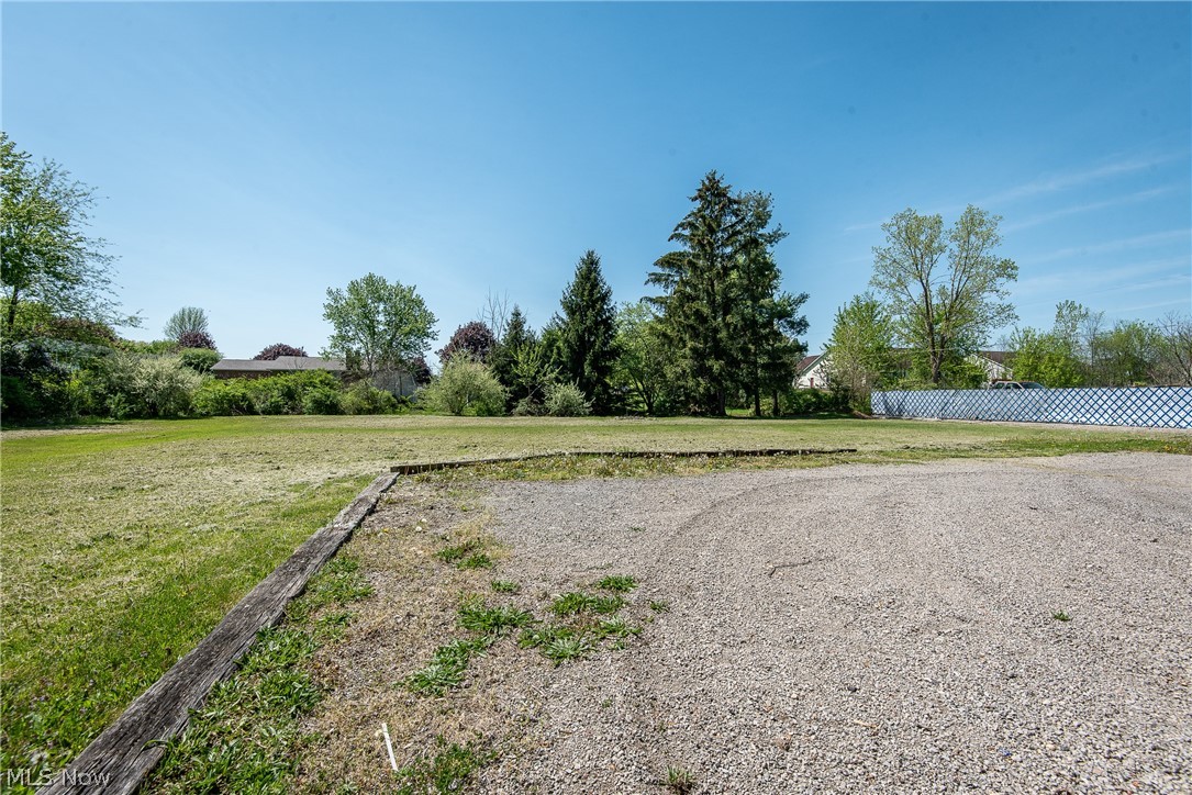 7474 Navarre Road Southwest Massillon, OH 44646 - Photo 20 of 20 Lots of parking and yard space.