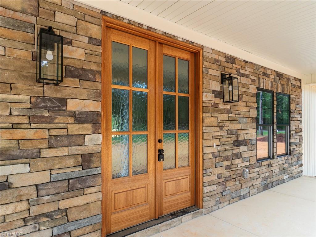 1060 Southern High School Road Graham, NC 27253 - Photo 3 of 37 Gallery Image 3