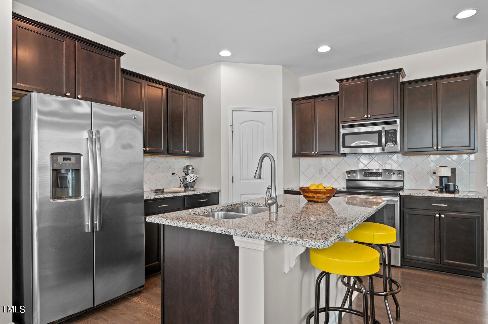 7811 Elmshire Way Raleigh, NC 27616 - Photo 13 of 51 26-web-or-mls-DSC_8924