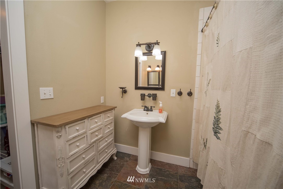 3502 Hanson Road Ellensburg, WA 98926 - Photo 13 of 40 Gallery Image 13