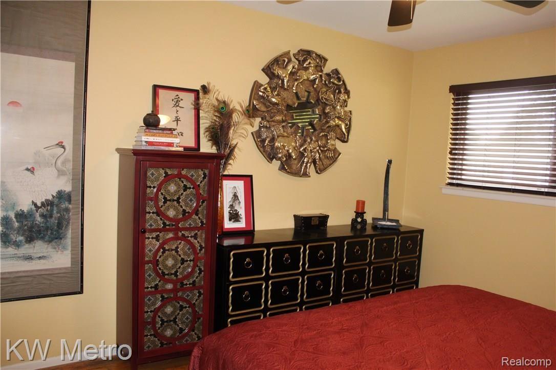 25015 Rubin Road Warren, MI 48089 - Photo 15 of 22 Master Bedroom