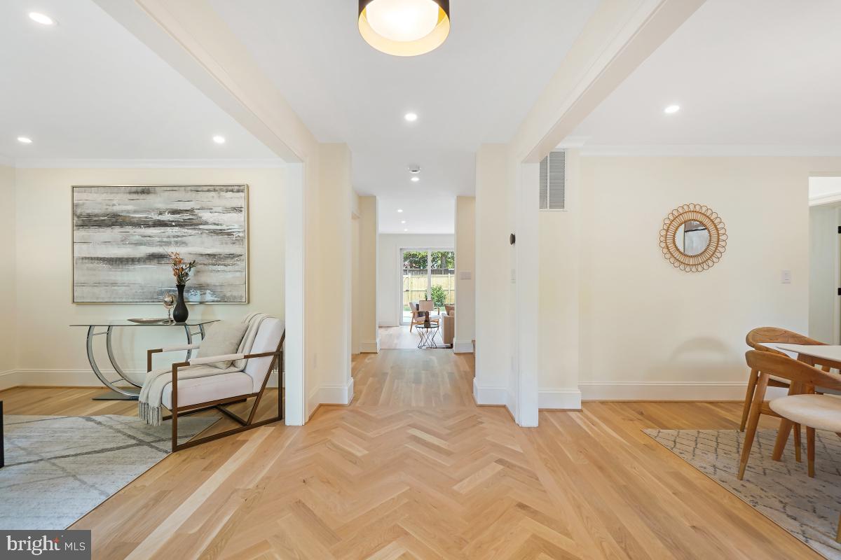 4339 Windom Place Northwest Washington, DC 20016 - Photo 3 of 45