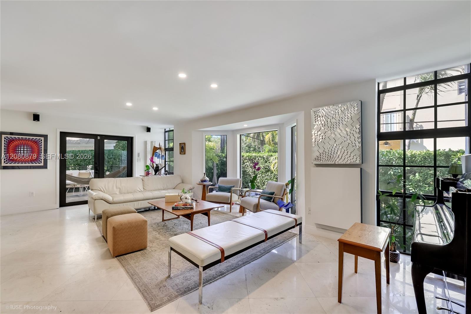 596 Fernwood Road, Unit B Key Biscayne, FL 33149 - Photo 1 of 24 Gallery Image 1