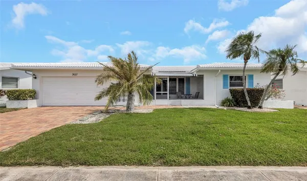 $339,900 | 3627 100th Place North, Unit 4, Pinellas Park, FL 33782