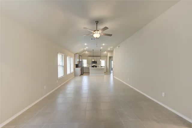 $2,100 | 203 Bright Vly Way, Richmond, TX 77406