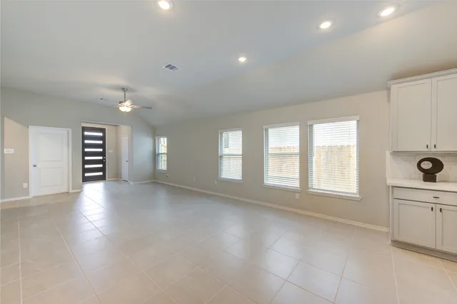 $2,100 | 203 Bright Vly Way, Richmond, TX 77406