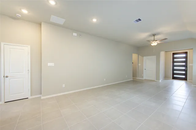 $2,100 | 203 Bright Vly Way, Richmond, TX 77406