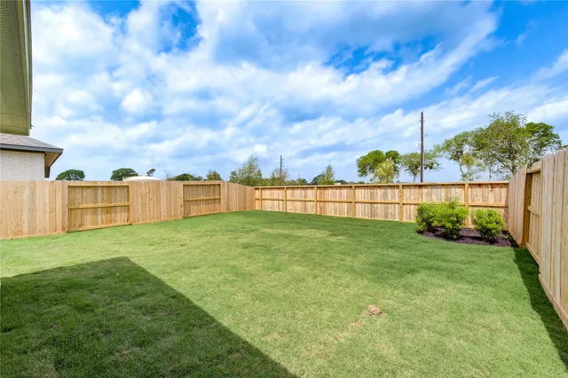 $2,100 | 203 Bright Vly Way, Richmond, TX 77406