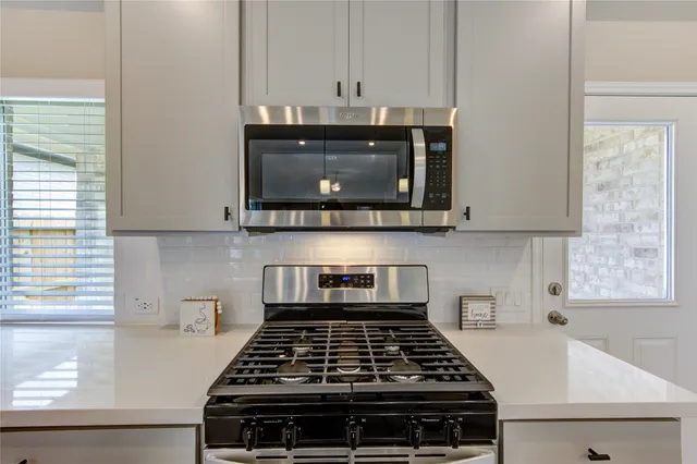 $2,100 | 203 Bright Vly Way, Richmond, TX 77406