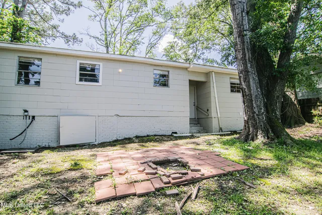 $114,900 | 612 Heather Lane, Jackson, MS 39206