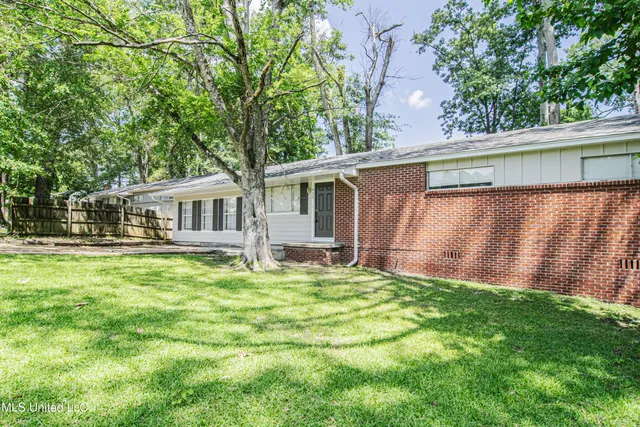 $114,900 | 612 Heather Lane, Jackson, MS 39206