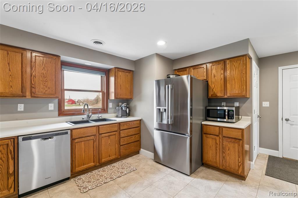 12420 Kipp Road Goodrich, MI 48438 - Photo 21 of 49 Gallery Image 21