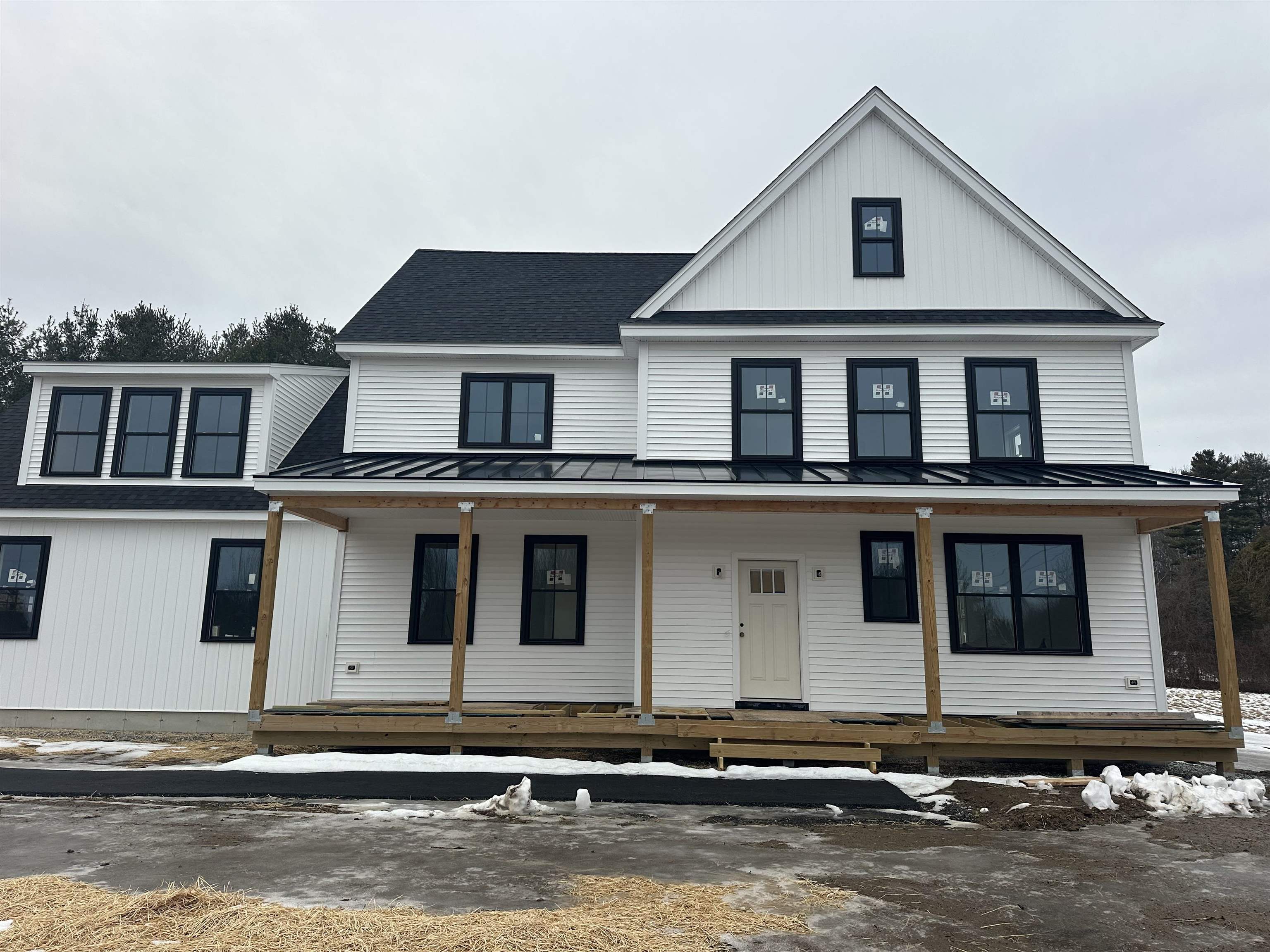 253 Amesbury Road Kensington, NH 03833 - Photo 1 of 11