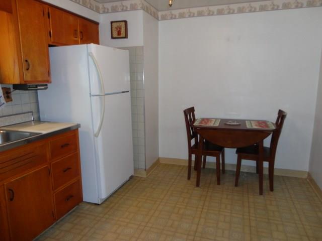 224 Lenore Drive McKees Rocks, PA 15136 - Photo 3 of 19