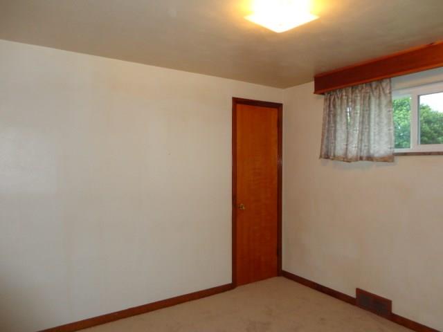 224 Lenore Drive McKees Rocks, PA 15136 - Photo 10 of 19