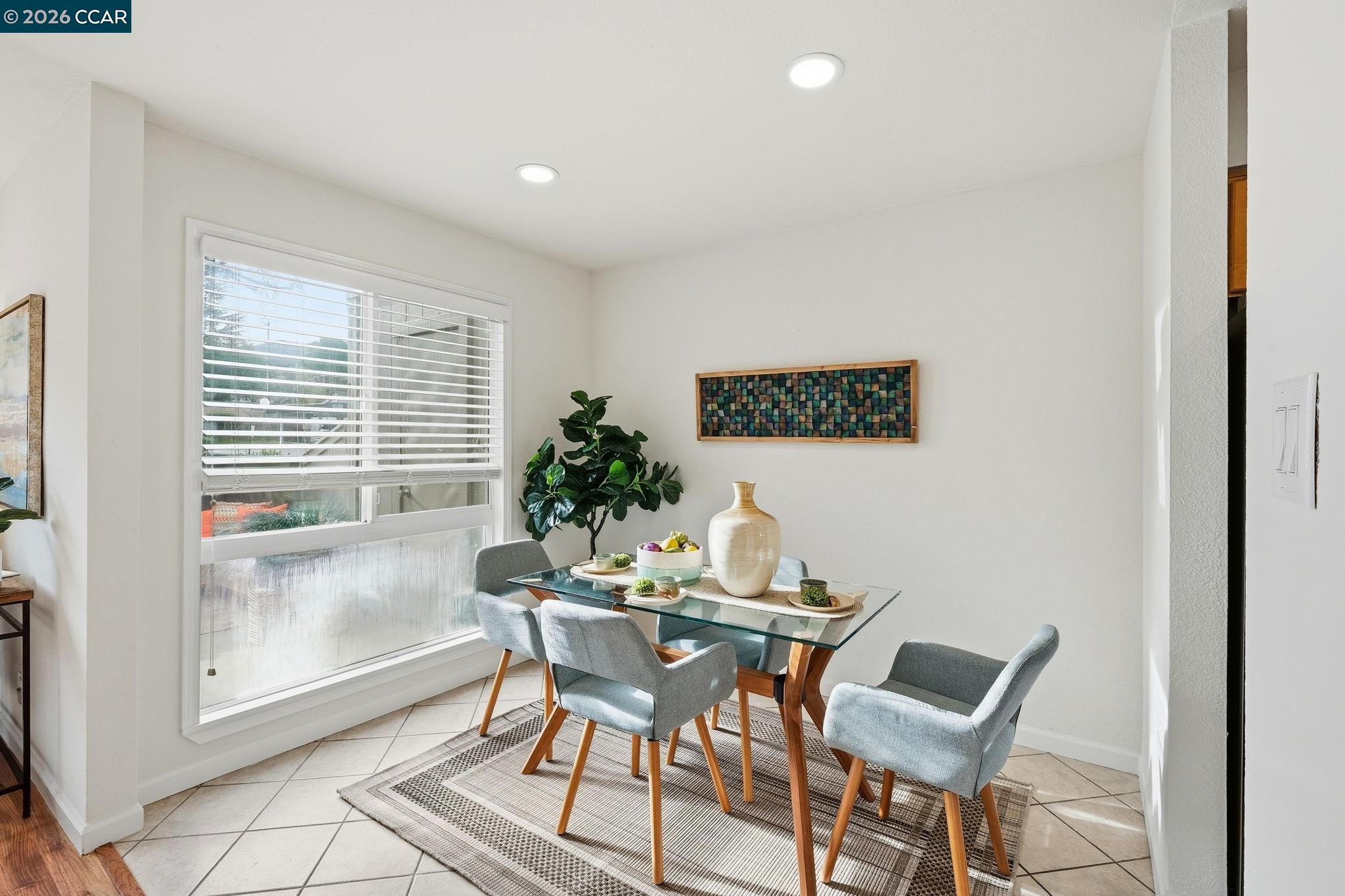 1195 Kenwal Road, Unit B Concord, CA 94521 - Photo 7 of 25