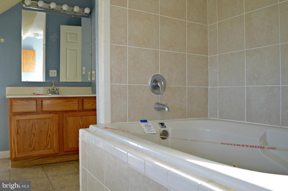 1665 North Reading Road Stevens, PA 17578 - Photo 7 of 11 Gallery Image 7