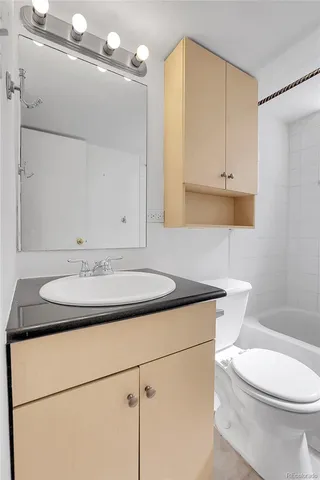 $199,900 | 250 Pearl Street, Unit 209, Denver, CO 80203