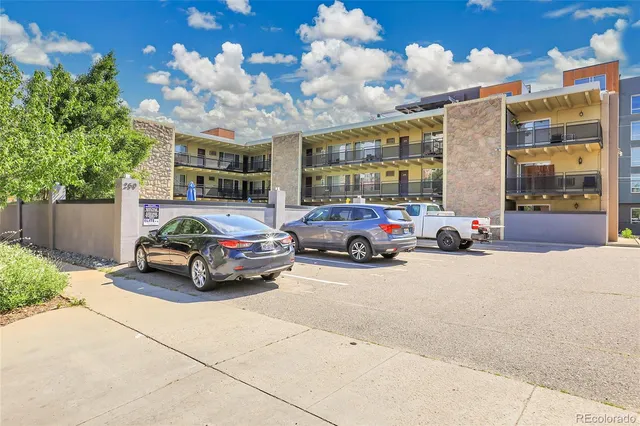 $199,900 | 250 Pearl Street, Unit 209, Denver, CO 80203