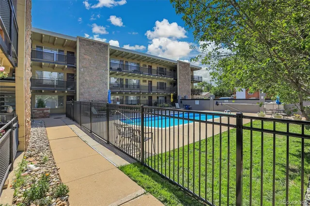 $199,900 | 250 Pearl Street, Unit 209, Denver, CO 80203