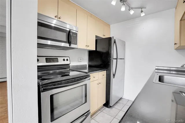 $199,900 | 250 Pearl Street, Unit 209, Denver, CO 80203