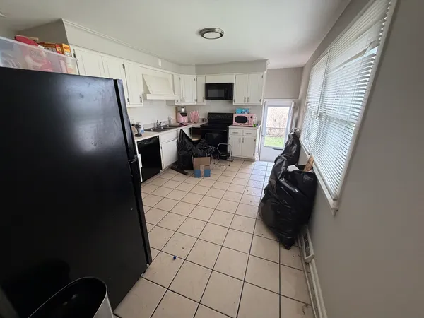 $239,700 | 185 Pleasant Drive, Chicago Heights, IL 60411