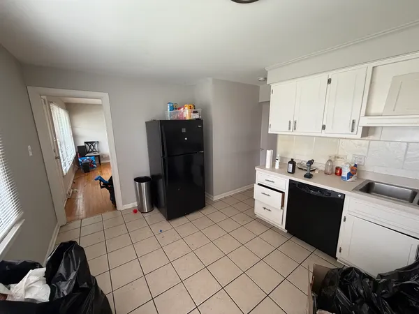$239,700 | 185 Pleasant Drive, Chicago Heights, IL 60411