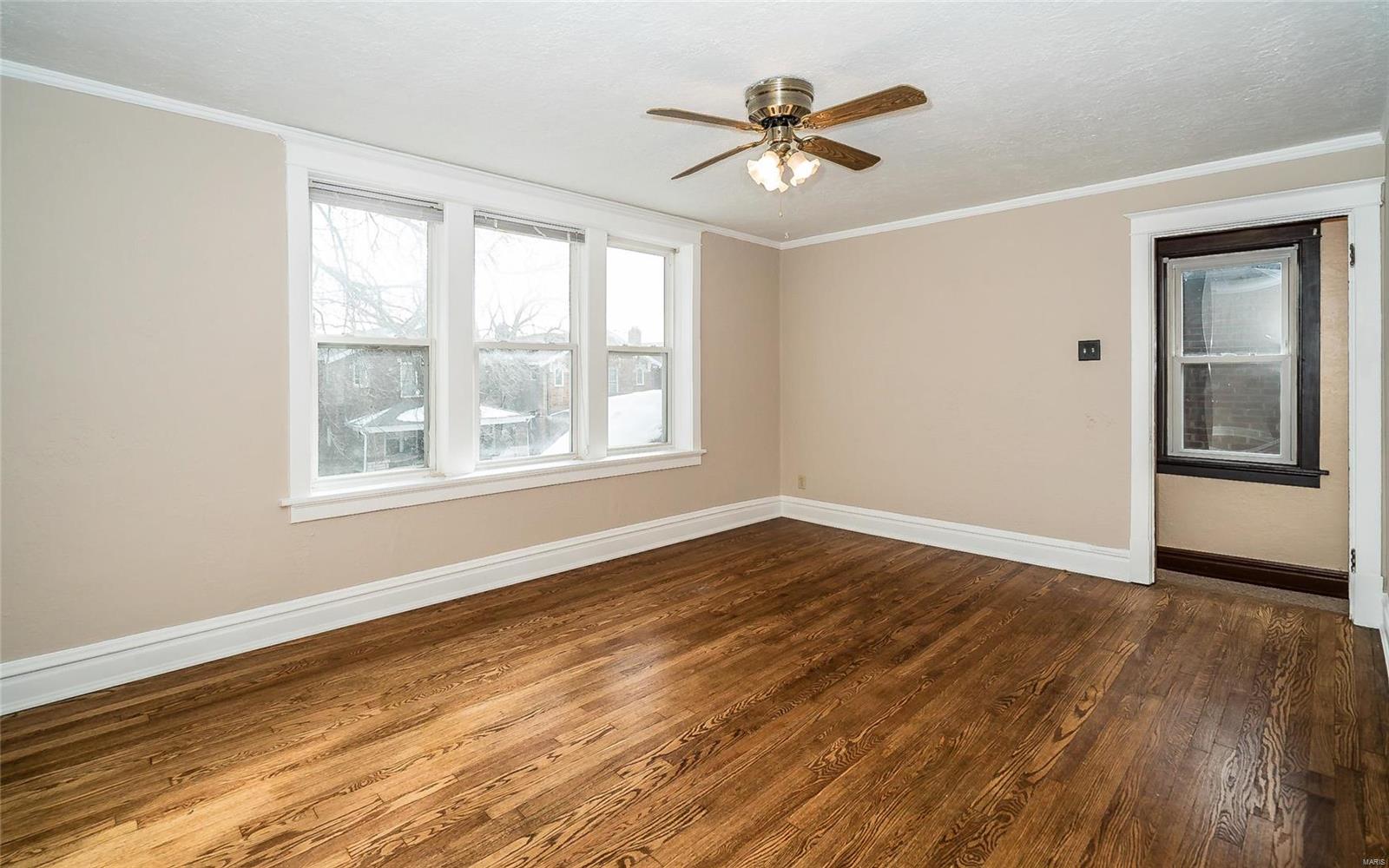 5465 Rosa Avenue St. Louis, MO 63109 - Photo 13 of 59 Gallery Image 13