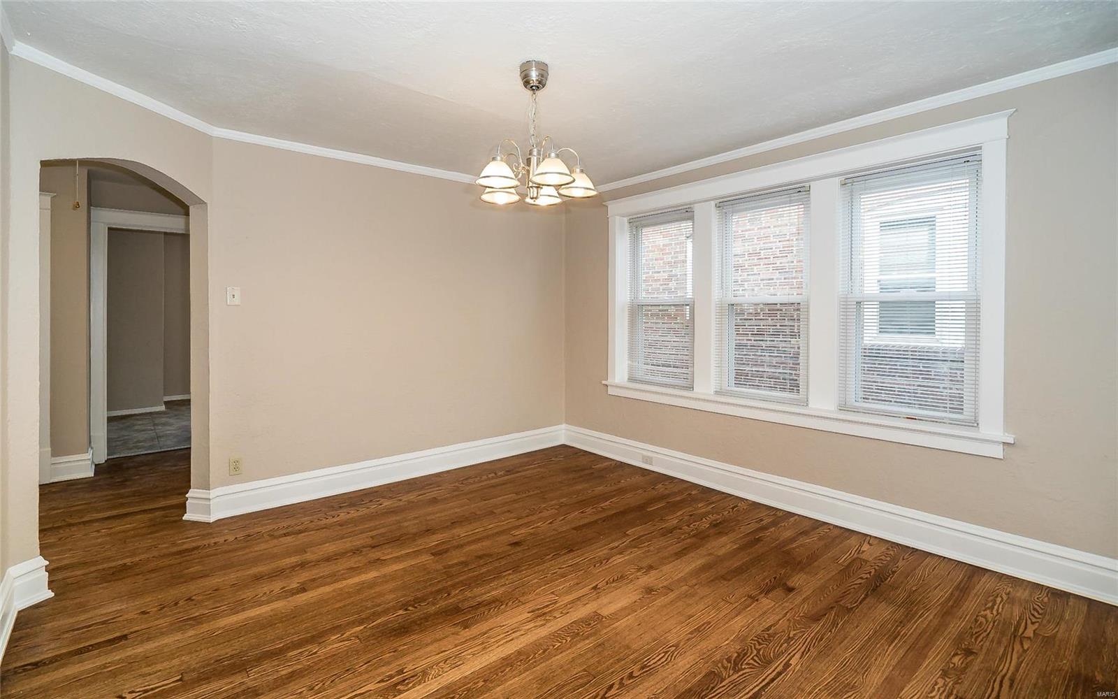 5465 Rosa Avenue St. Louis, MO 63109 - Photo 14 of 59 Gallery Image 14