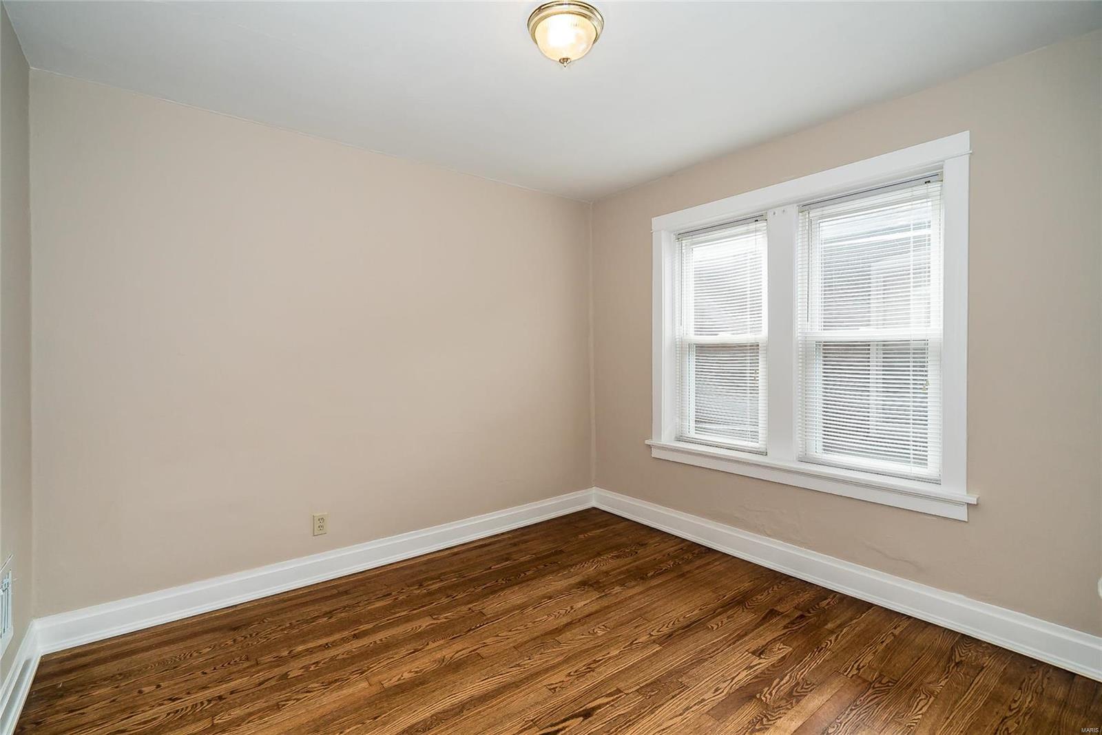 5465 Rosa Avenue St. Louis, MO 63109 - Photo 19 of 59 Gallery Image 19