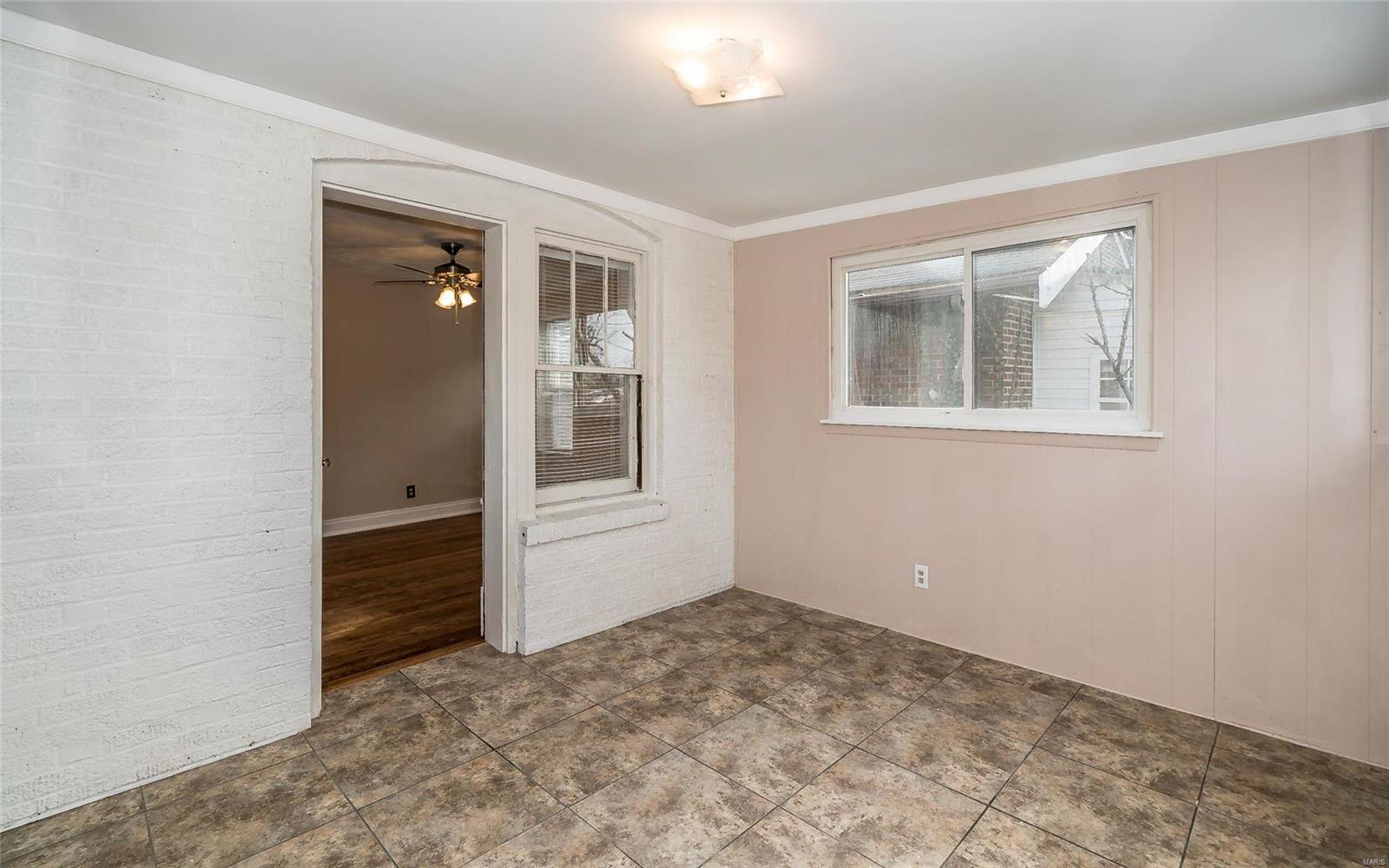 5465 Rosa Avenue St. Louis, MO 63109 - Photo 27 of 59 Gallery Image 27