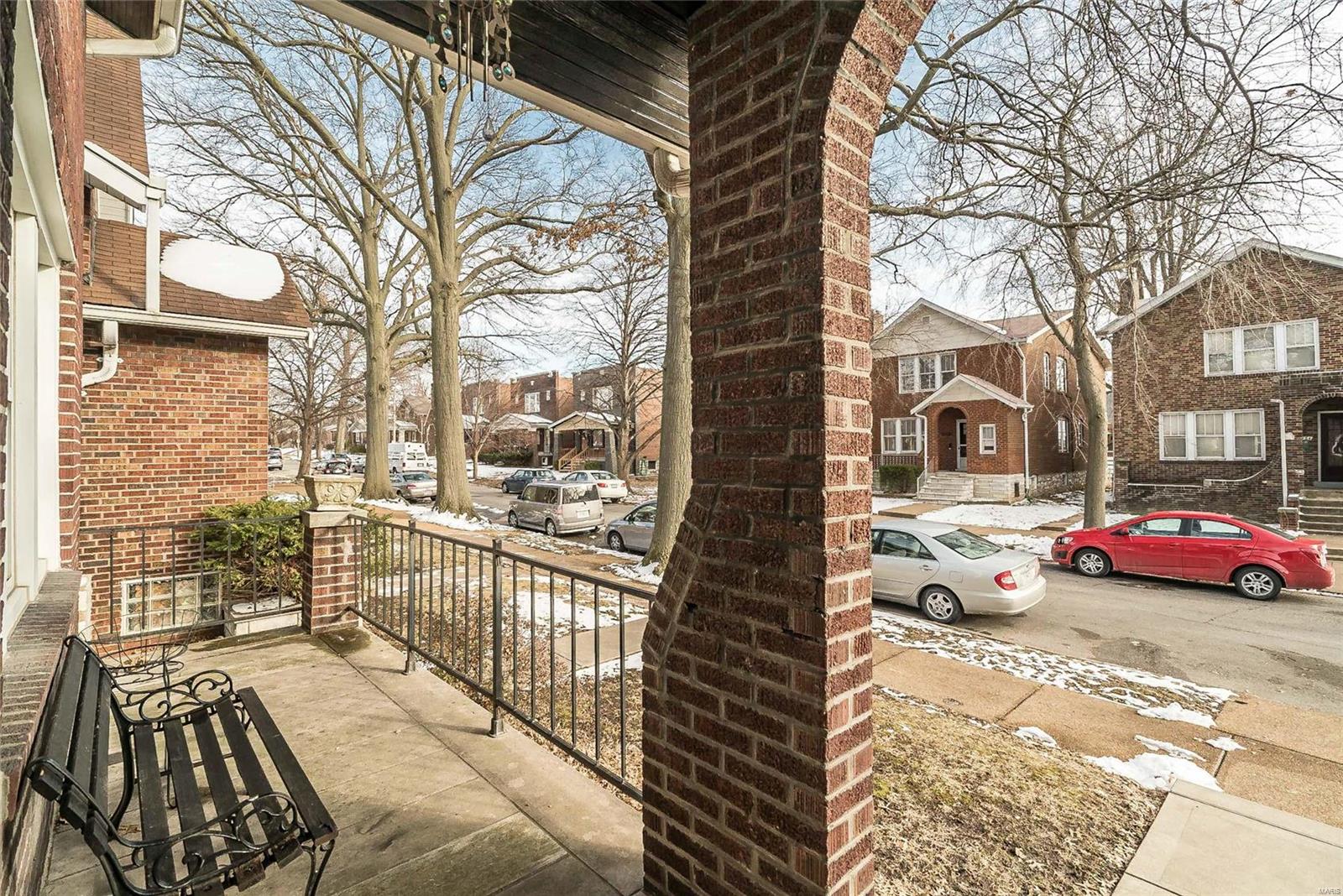 5465 Rosa Avenue St. Louis, MO 63109 - Photo 8 of 59 Gallery Image 8