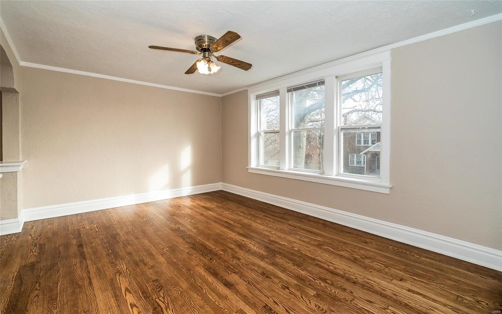 5465 Rosa Avenue St. Louis, MO 63109 - Photo 10 of 59 Gallery Image 10