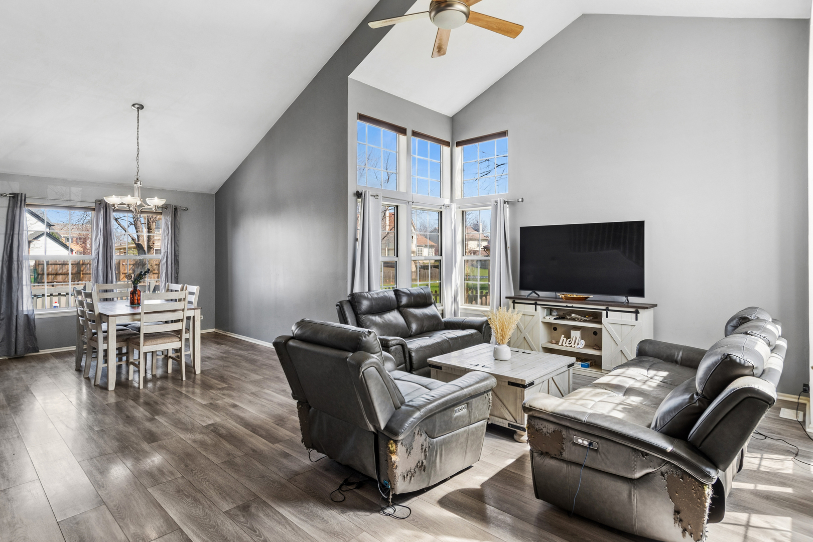 909 Brompton Circle Bolingbrook, IL 60440 - Photo 4 of 28