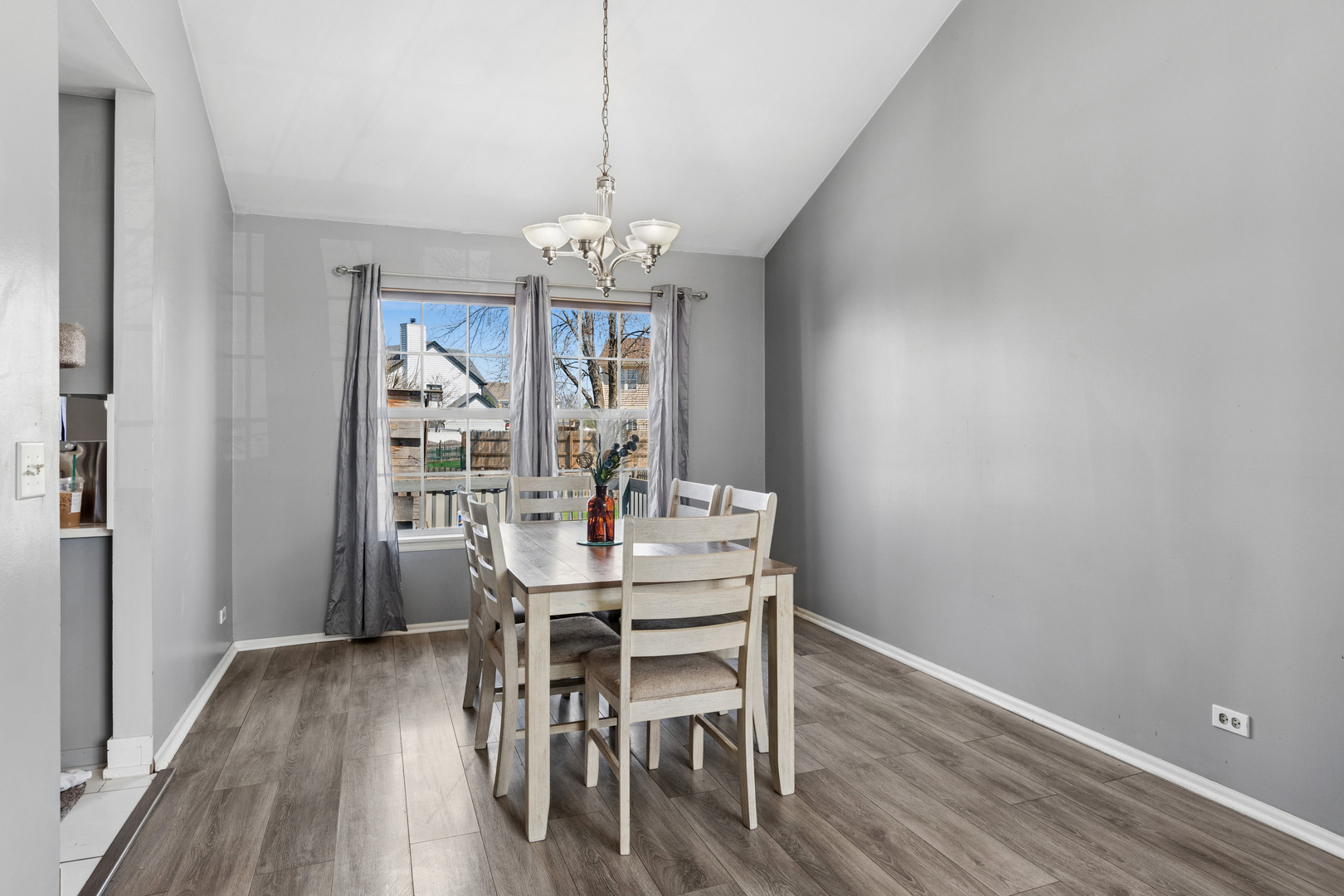 909 Brompton Circle Bolingbrook, IL 60440 - Photo 5 of 28