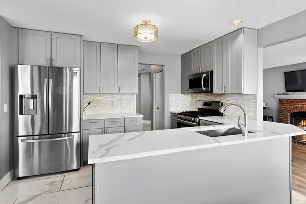 $489,900 | 909 Brompton Circle, Bolingbrook, IL 60440