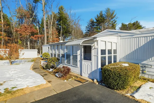 $135,000 | 42 Warfield Drive, Westfield, MA 01085