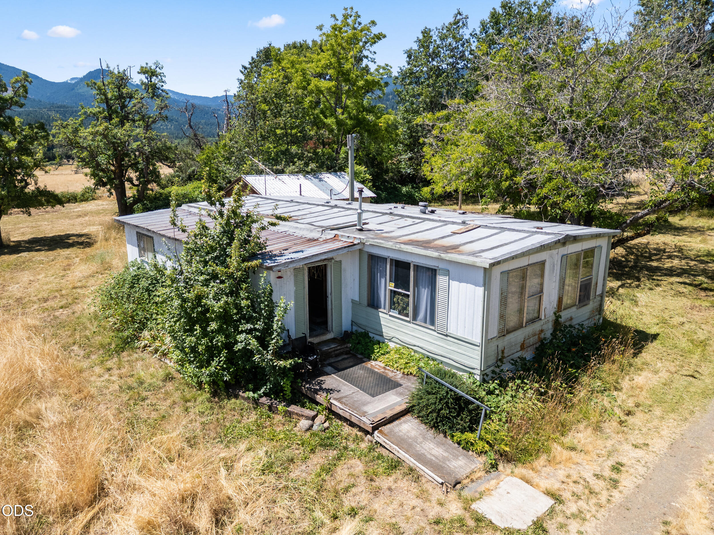 2670 Kincaid Road Williams, OR 97544 - Photo 15 of 17